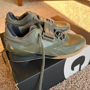Redbox Legacy Lifter Weightlifting shoes
